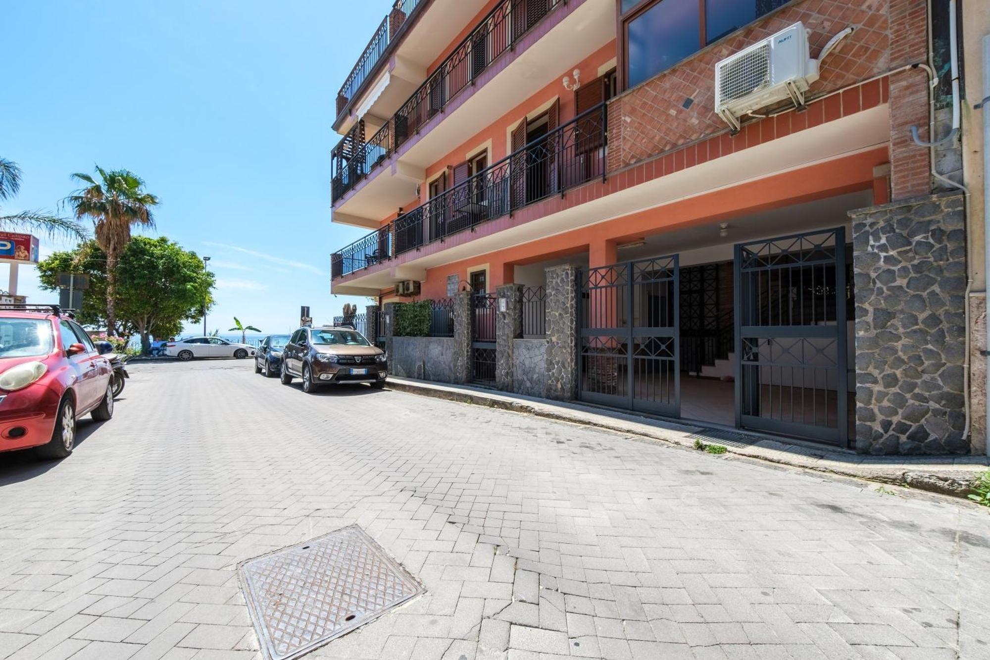 Taormina Beach Front - Mazzeo Exteriör bild